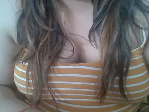 Hotty_Khwahish live cam