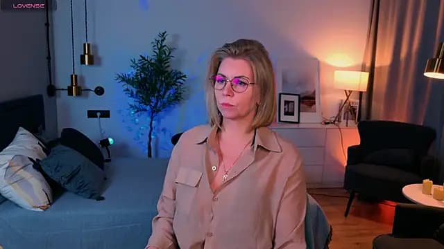 Annie_Light live cam