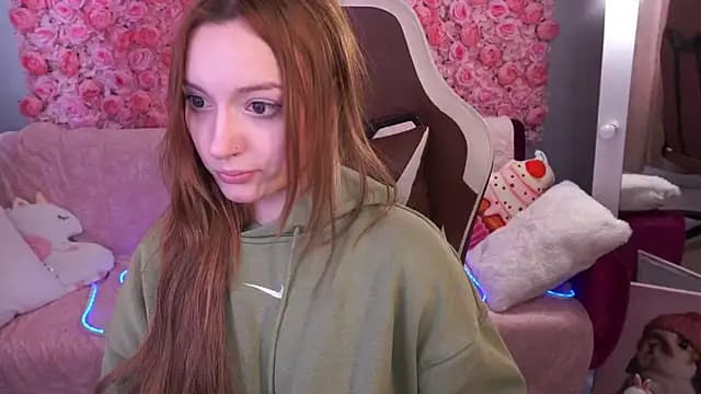 LizzaMoonn live cam on Stripchat