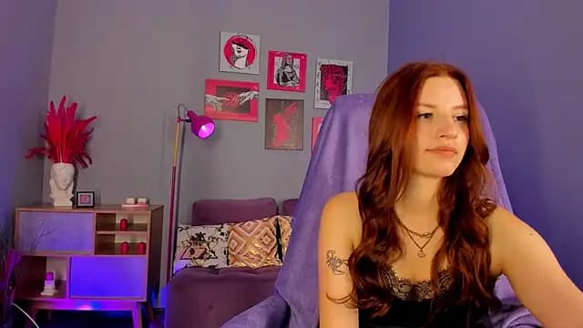 Sweet_Lottie live cam on Stripchat