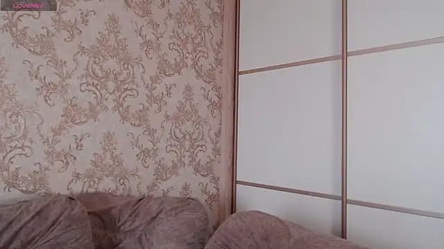 npc-girl live cam on Stripchat