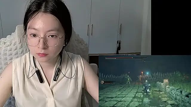Erya-369 live cam on Stripchat