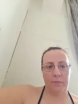 Goodass7 live cam on Stripchat