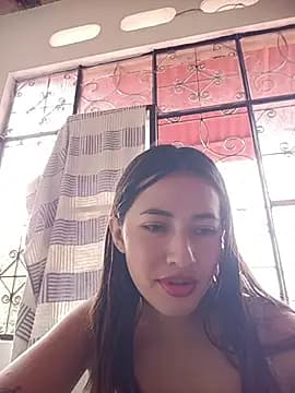 -Nicol live cam