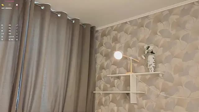 MitsuePostel live cam