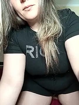 Sweetredvelvet live cam