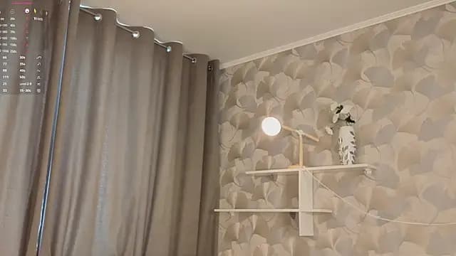 MitsuePostel live cam
