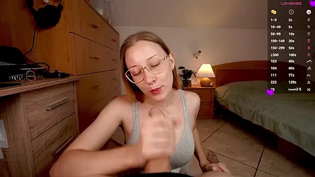 foxeslovefoxes live cam