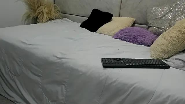 naomiii__ live cam