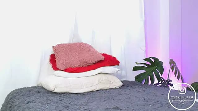 Ethan_mullers live cam
