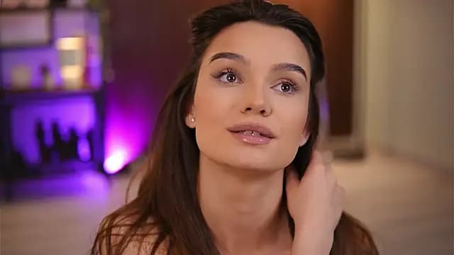 Lena_Laurent live cam