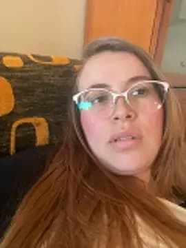 Zoe_brk live cam