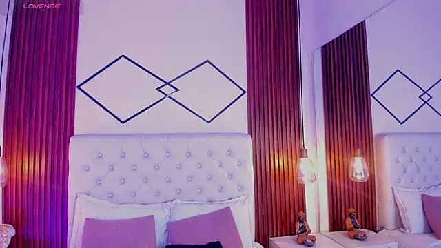 Miiaa_jones live cam