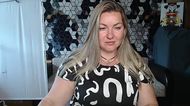 NikaSkylink live cam