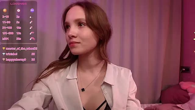 Adria_Arjona live cam