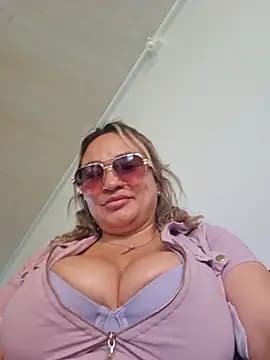 Afroditecash live cam