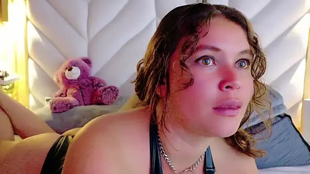 Anaise_latif live cam