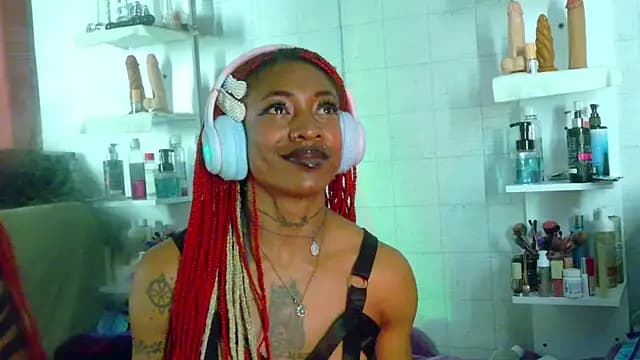 DaniaMarcell live cam