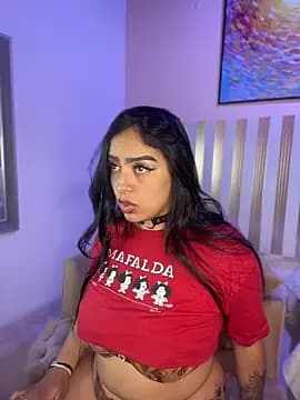nina_glow live cam