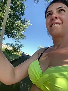 AlyaRei live cam