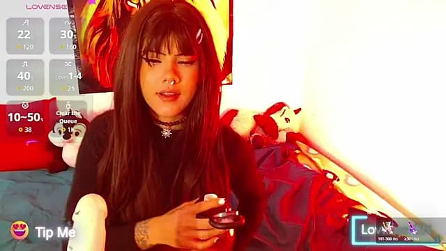 Divinejewel69 live cam