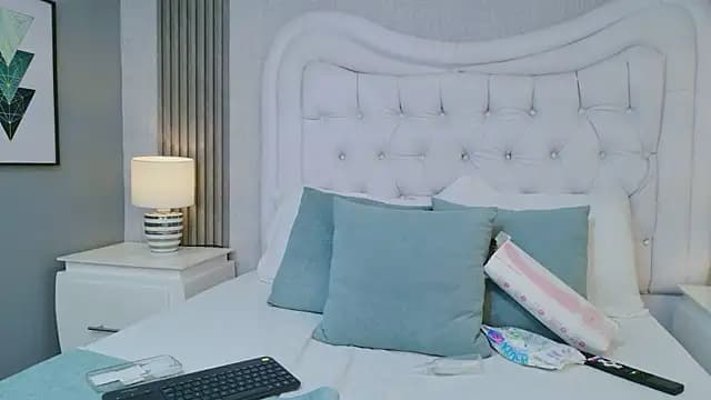 ScarlettPetrova live cam