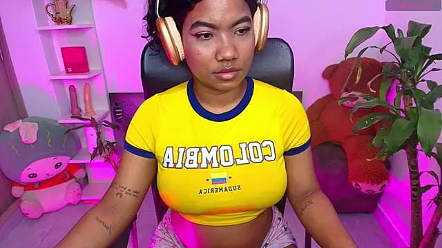 sharlottxl live cam
