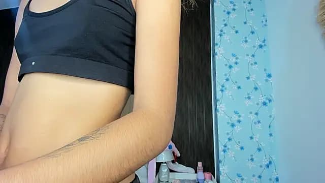AlisHoward live cam
