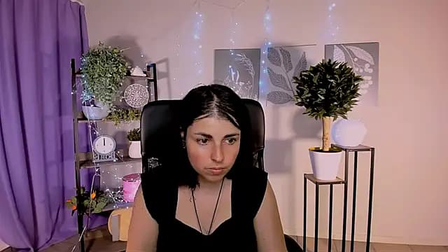 MartaEdams live cam