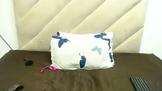 XXBUBBLYBARBIEXX live cam