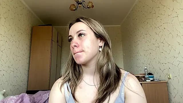 SpringSummers live cam