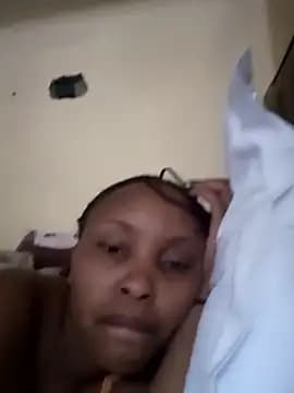 Sarah898 live cam