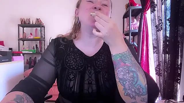 kisicaxx live cam