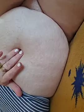 cindybbwsquirt live cam