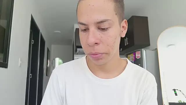 grey___27 live cam