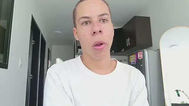 grey___27 live cam