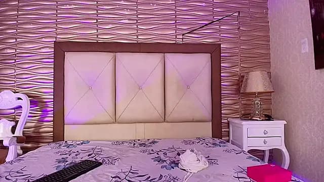 Miladiosa live cam