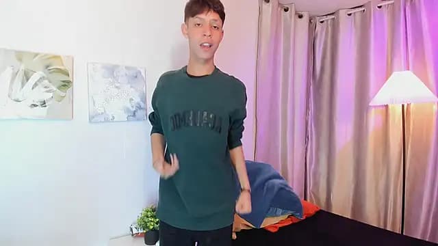 Ethan_qop live cam