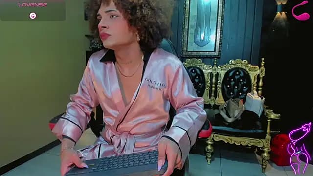 Sharlotte_Jones live cam