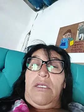 clarita_01 live cam on Stripchat