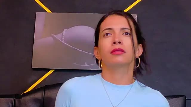 amabel_zambrano live cam on Stripchat