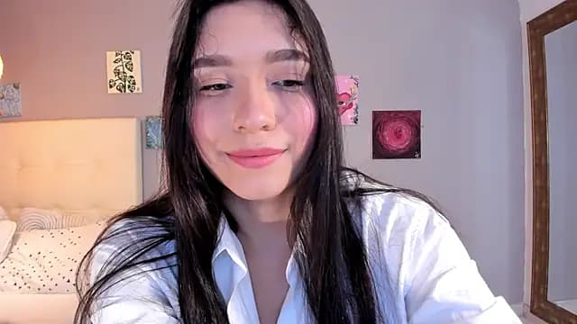 Maia_W10 live cam