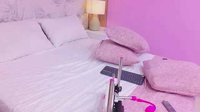 LunaRoose live cam