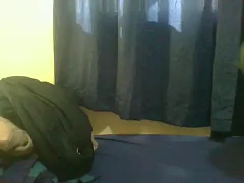 naughty-slender live cam