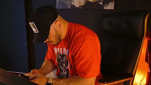 AngeloEric live cam