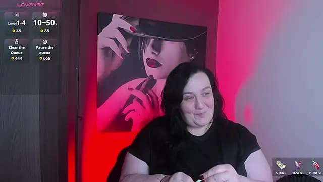QueenOfHaze live cam