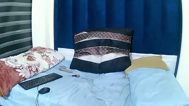 MelaniBbe live cam