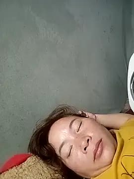 Cumhots111 live cam