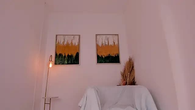 Adria_ross live cam