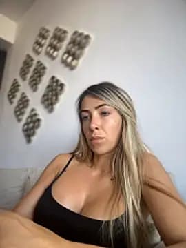RaquelleDevon live cam